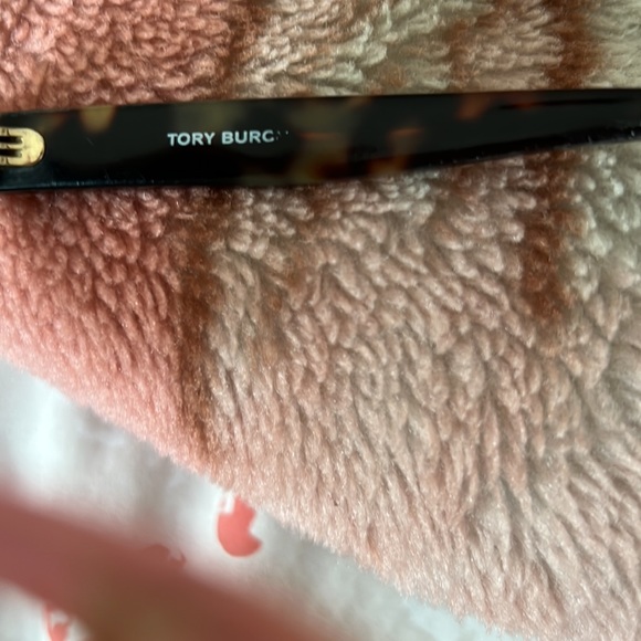 Tory Burch glasses they have medicine in them - Picture 4 of 6